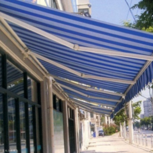 Instalação, Cobertura de toldo articulado, retrátil em lona, varandas em Curitiba. Oferecemos a melhor qualidade nos serviços.